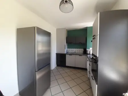 Charmant T3 rénové avec jardin et garage, centre-ville de La Roche-Posay - Photo 4