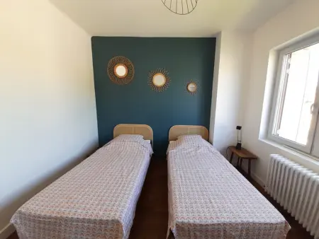 Charmant T3 rénové avec jardin et garage, centre-ville de La Roche-Posay - Photo 7