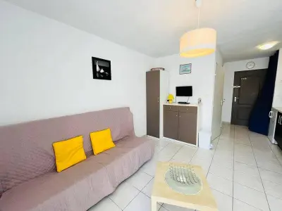 Appartement à Calvi, Studio confortable à Calvi - Accès plage, parking inclus, linge fourni - L909923