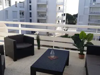 Apartamento en Port Leucate,Port Leucate : Superbe T3 Climatisé avec Terrasse, Parking, et Proche Plage FR-1-727-21 N°940944