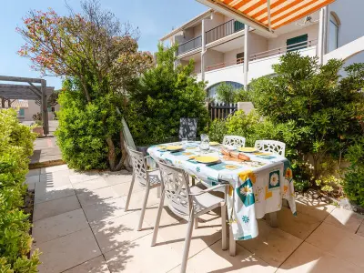 Appartement à Fleury Saint Pierre la Mer, Duplex à Saint-Pierre-La-Mer - Parking, 2 Chambres, Terrasse - L910050