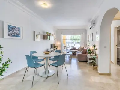 Appartement à Estepona, Appartement neuf à Estepona avec terrasses ensoleillées, piscines et proche de la plage - L910112