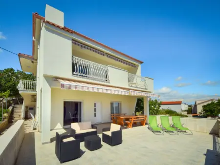 Appartement à Trogir Vranjica, Tešija - L113278