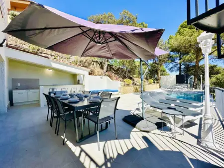 Grande villa avec piscine privée, jardin et clim - Sant Feliu de Guíxols - Photo 10