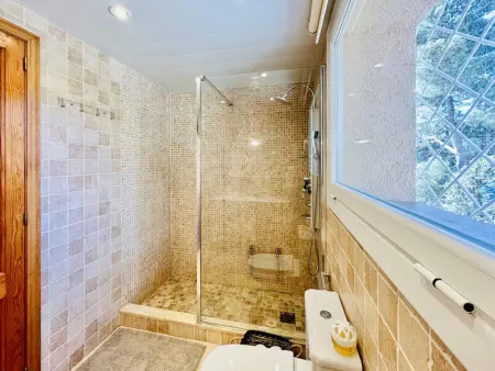 Grande villa avec piscine privée, jardin et clim - Sant Feliu de Guíxols - Photo 22