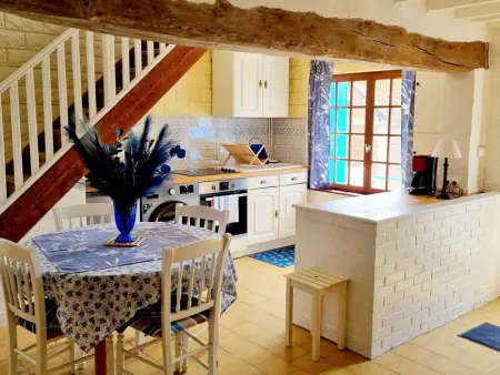 Charmante Maisonnette avec Cheminée près du Village - Photo 1