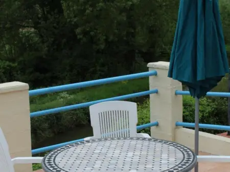 Charmante Maisonnette avec Cheminée près du Village - Photo 8