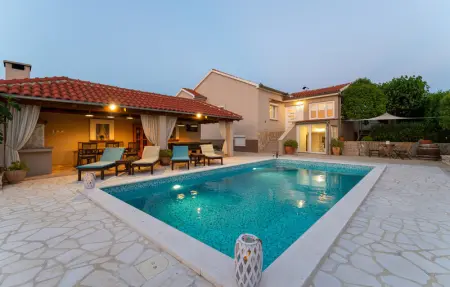 Location Maison 6 personnes à Pridraga - Photo 11