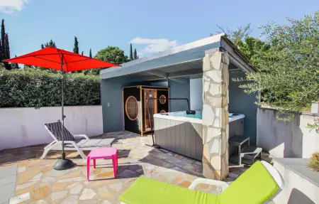 Location Maison 6 personnes à Grospierres - Photo 1