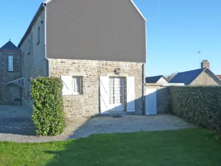 Maison Pittoresque avec Jardin, Proche Plages du Cotentin, Animaux Acceptés - Photo 9