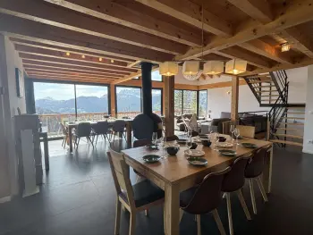 Chalet a Notre Dame de Bellecombe,Chalet 8 pièces avec spa, sauna, 15 pers, à 800m des pistes, Notre-Dame-de-Bellecombe FR-1-595-1 N°942014