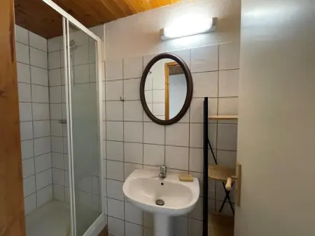 Écrin de Verdure à Châtel-Montagne pour Déconnexion Romantique - Photo 7