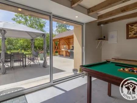 Gîte de groupe avec salle de jeux, jardin 4000m², proche forêt de Chandelais et Zoo de la Flèche - Photo 1