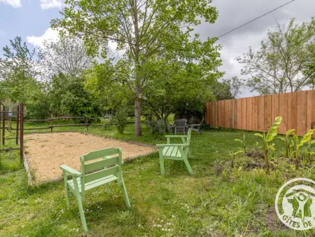 Gîte de groupe avec salle de jeux, jardin 4000m², proche forêt de Chandelais et Zoo de la Flèche - Photo 9