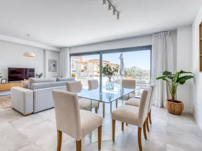 Appartement à Estepona, Appartement Moderne avec Grande Terrasse et Piscine à Estepona - L943364
