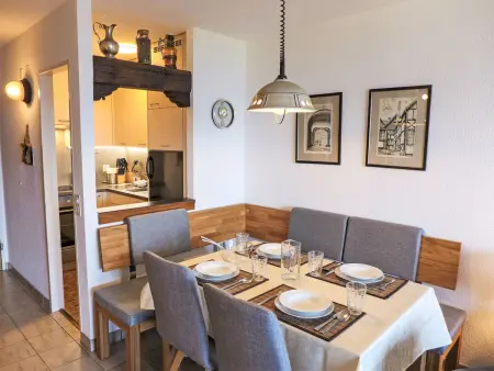 Jeanne D'Arc Apt. H2-49, Appartement 4 personnes à Crans Montana - Photo 9