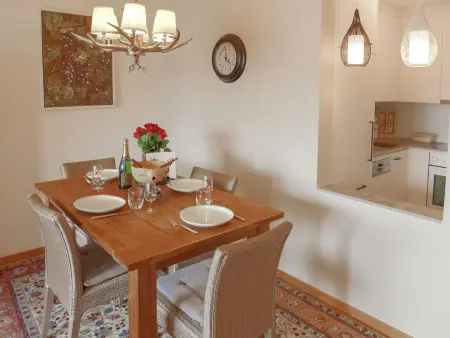 Jeanne D'Arc Apt. D-33, Appartement 2 personnes à Crans Montana - Photo 9