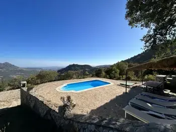 Gite à Gaucín,Maison rurale avec piscine privée et terrasse près de Gaucín ES-282-3 N°944788