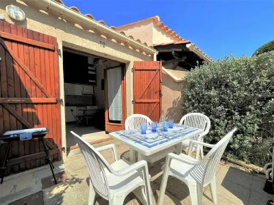 Maison à Gruissan, Studio mezzanine climatisé avec piscine, terrasse, parking privé et proche plage - Gruissan - L945261