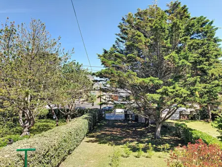 Appartement avec balcon, jardin, et accès plage - Photo 2
