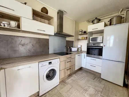 Maison avec jardin clos, à 600m de la plage, 4 chambres, barbecue, proche commerces et attractions - Photo 10