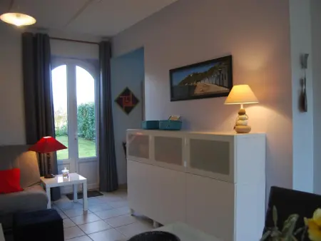 Découvrez la quiétude du Cotentin: charmant gîte équipé, jardin clos, proche dunes et îles Anglo-Normandes. - Photo 4