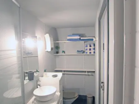 Charmant apt familial à 50m du port avec WIFI, Appartement 4 personnes à Saint Vaast la Hougue - Photo 7