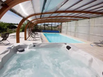 Gite à Savigny (Manche),Maison de campagne chaleureuse avec piscine et spa, découvrez la ferme et ses animaux! FR-1-362-32 N°945289