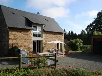 Casa rural en Le Grand Celland,Maison de Charme avec Jardin, proche Mont Saint Michel - 6 pers, 3 ch, Animaux Acceptés FR-1-362-71 N°945302