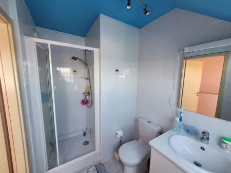 Duplex 2 Chambres avec Parking et Animaux Admis, Appartement 6 personnes à Wimereux - Photo 7