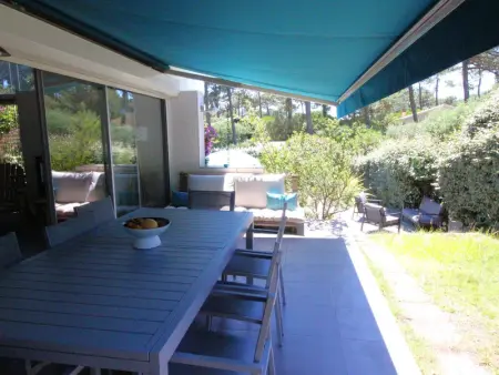 Magnifique villa lumineuse rénovée avec piscine chauffée, terrasses et jardin - Photo 6