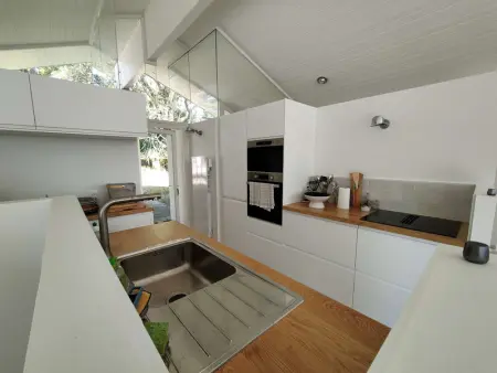 Magnifique villa lumineuse rénovée avec piscine chauffée, terrasses et jardin - Photo 11