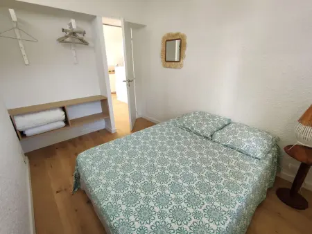 Magnifique villa lumineuse rénovée avec piscine chauffée, terrasses et jardin - Photo 18