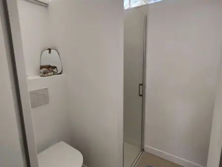 Magnifique villa lumineuse rénovée avec piscine chauffée, terrasses et jardin - Photo 22