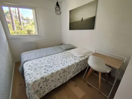 Magnifique villa lumineuse rénovée avec piscine chauffée, terrasses et jardin - Photo 23