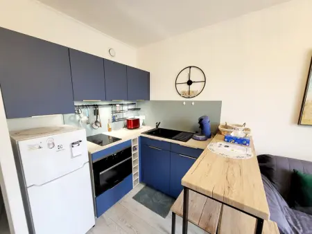 T2 Rénové avec Parking, près Port de Plaisance et Plage - Les Sables-d'Olonne - Photo 1