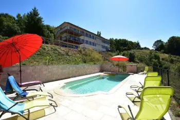 Maison à Cuzy,Apt Catharina 3 pers piscine partagée FR-71320-08 N°946128