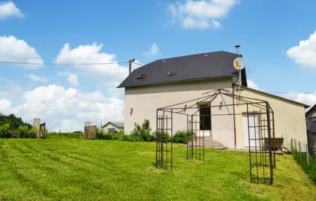 Location Maison 6 personnes à Bugeat - Photo 8