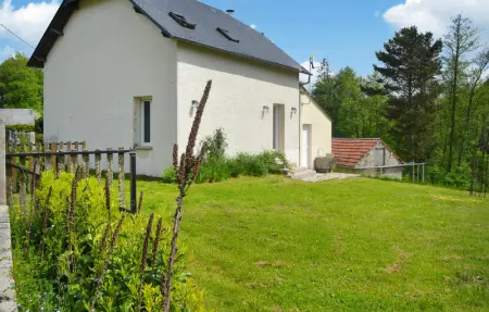 Location Maison 6 personnes à Bugeat - Photo 9