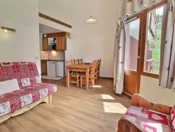 Appartement à La Tania, La Tania : 2 Pièces Cabine, 6 Pers, Balcon, TV, Non-Fumeur - L946226