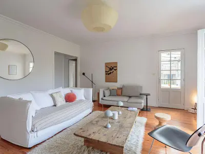 Appartement à Biarritz, Spacieux appart 3* à Biarritz, proche commerces, plage et centre, avec wifi et balcon - L946964