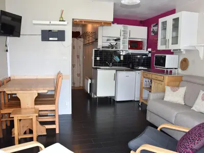 Appartement à Pralognan la Vanoise, Studio Sud avec Terrasse, Proche Centre et Téléphérique - L946976