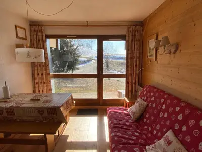 Appartement à Crest Voland, Studio cosy rez de chaussée 4 pers. près des pistes, équipé avec terrasse et parking. - N°947053