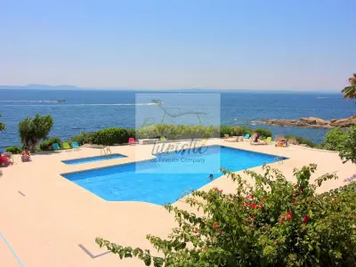 Appartement à Roses, BLAUMAR 5F - Apartamento con vistas al mar y piscina comunitaria - L947380