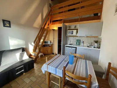 Maison à Saint Jean de Monts, Studio mezzanine avec jardinet et piscine à Saint-Jean-de-Monts, 4 couchages - L947388