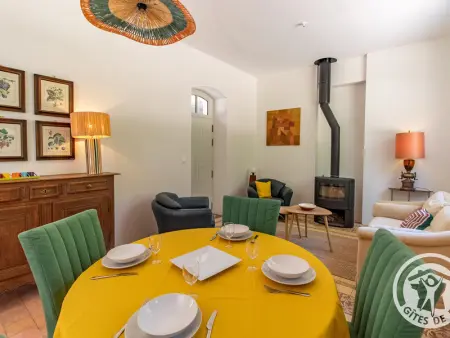 Maison ancienne rénovée avec jardin, animaux admis, parking - près de Baugé - Photo 3