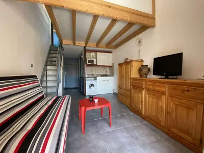 Appartement à Gruissan, Appt cosy 4 pers avec piscine et parking, proche plage à Gruissan - L947592