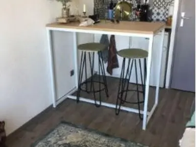 Appartement à Saint Hilaire de Riez, Studio proche plage avec balcon, petit garage et animaux admis - L947596