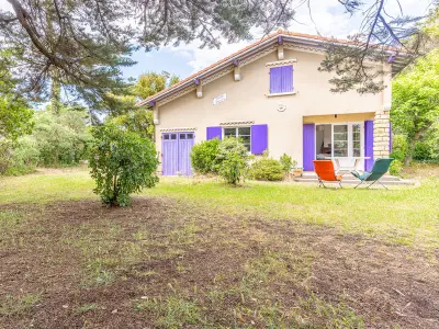 Maison à Biscarrosse Plage, Grande maison 8 pers. à Biscarrosse avec jardin et parking - L948383