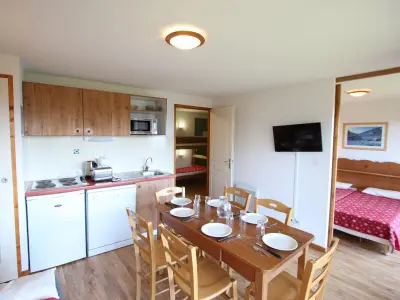 Appartement à Chamrousse, Charmant Appartement Proche Pistes avec Terrasse Sud, Chamrousse 1700 - L948386